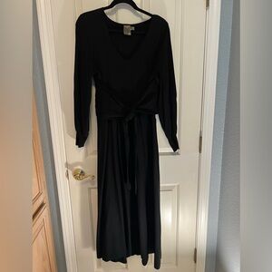 Taylor Black Knit Tie Front Midi Dress in Large